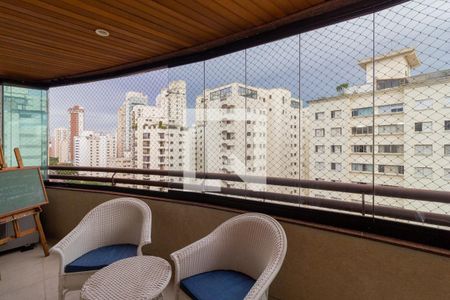 Apartamento à venda com 202m², 3 quartos e 3 vagasVaranda