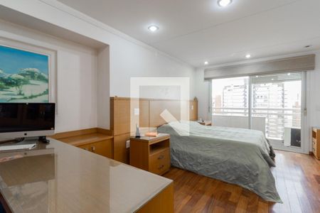 Apartamento à venda com 202m², 3 quartos e 3 vagasSuíte 1