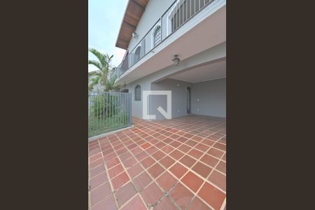Casa à venda com 224m², 4 quartos e 3 vagasFrente e Garagem