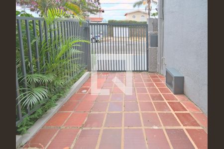 Casa à venda com 224m², 4 quartos e 3 vagasFrente e Garagem