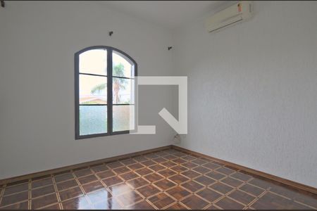 Casa à venda com 224m², 4 quartos e 3 vagasSala 3