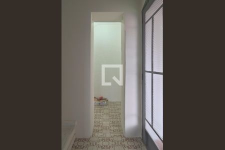 Casa à venda com 224m², 4 quartos e 3 vagasEscada