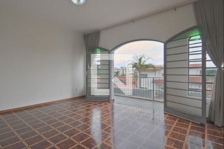 Sala 1 de casa à venda com 4 quartos, 224m² em Vila Nogueira, Campinas