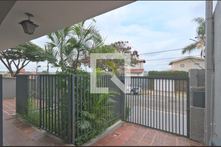 Casa à venda com 224m², 4 quartos e 3 vagasFrente e Garagem