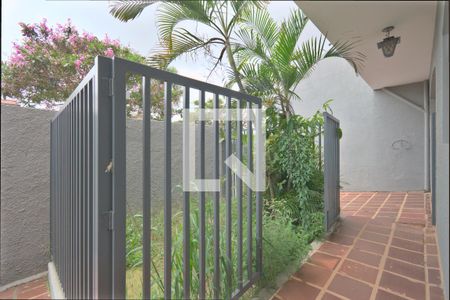 Casa à venda com 224m², 4 quartos e 3 vagasFrente e Garagem