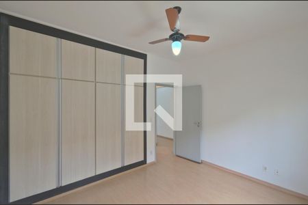 Casa à venda com 224m², 4 quartos e 3 vagasQuarto 2