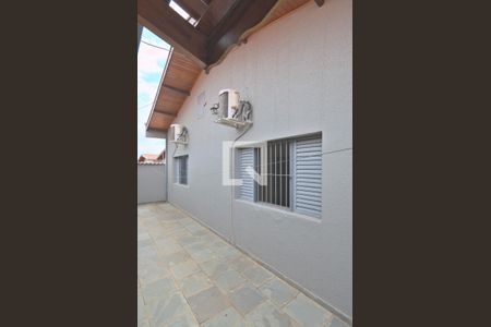Casa à venda com 224m², 4 quartos e 3 vagasQuintal