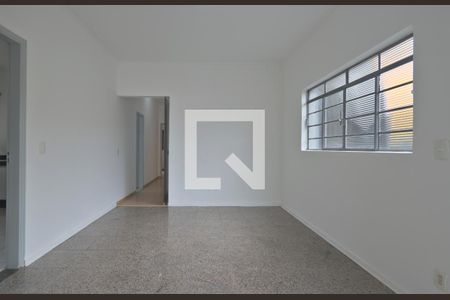 Casa à venda com 224m², 4 quartos e 3 vagasSala 2