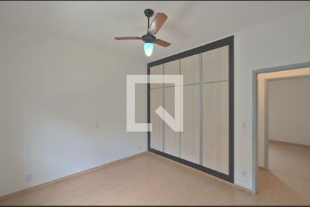 Casa à venda com 224m², 4 quartos e 3 vagasQuarto 2