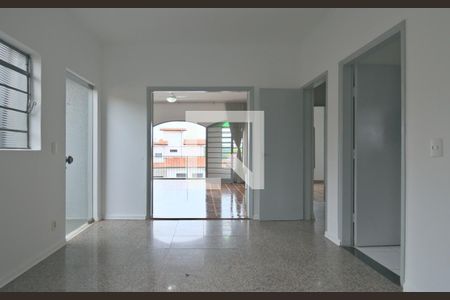 Casa à venda com 224m², 4 quartos e 3 vagasSala 2