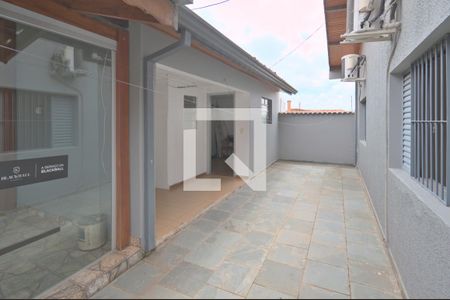 Casa à venda com 224m², 4 quartos e 3 vagasQuintal