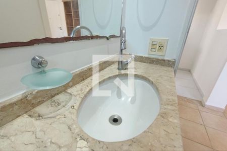 Casa à venda com 45m², 2 quartos e 1 vagaBanheiro 