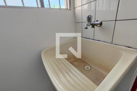 Casa à venda com 45m², 2 quartos e 1 vagaÁrea de Serviço