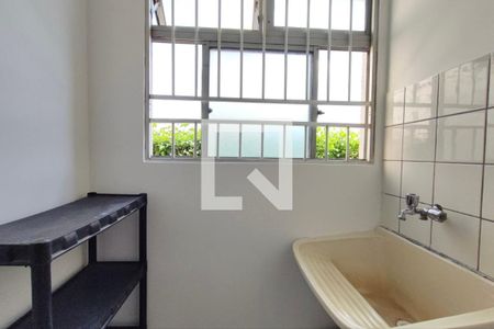 Casa à venda com 45m², 2 quartos e 1 vagaÁrea de Serviço