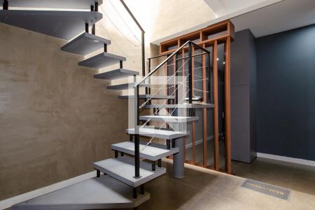 Casa para alugar com 153m², 3 quartos e 1 vagaEscada