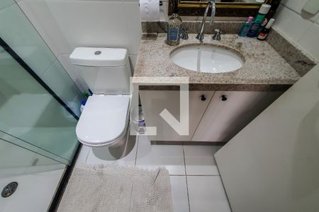Apartamento à venda com 81m², 3 quartos e 2 vagas Apartamento à venda com 81m², 3 quartos e 2 vagasBanheiro