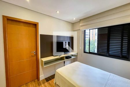 Apartamento à venda com 171m², 3 quartos e 3 vagasSuíte 2