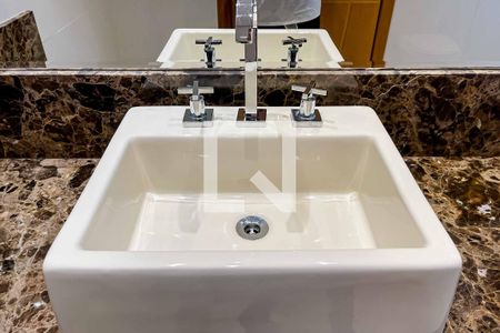 Apartamento à venda com 171m², 3 quartos e 3 vagasSuíte 2