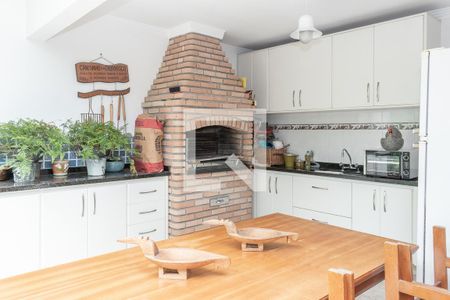 Casa à venda com 290m², 3 quartos e 2 vagas Casa à venda com 290m², 3 quartos e 2 vagasChurrasqueira