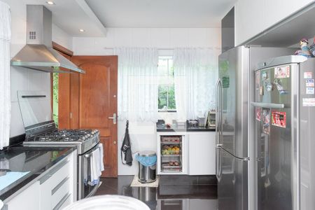 Casa à venda com 290m², 3 quartos e 2 vagas Casa à venda com 290m², 3 quartos e 2 vagasCozinha