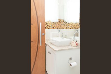 Casa à venda com 290m², 3 quartos e 2 vagas Casa à venda com 290m², 3 quartos e 2 vagasBanheiro da Suíte 3