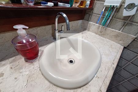 Apartamento à venda com 140m², 2 quartos e 1 vagaBanheiro Social - torneira