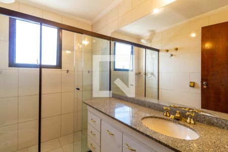 Apartamento à venda com 168m², 3 quartos e 2 vagasBanheiro da Suíte 2