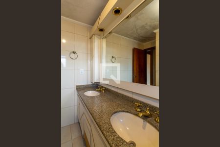 Apartamento à venda com 168m², 3 quartos e 2 vagasBanheiro da Suíte 1