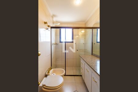 Apartamento à venda com 168m², 3 quartos e 2 vagasBanheiro da Suíte 2