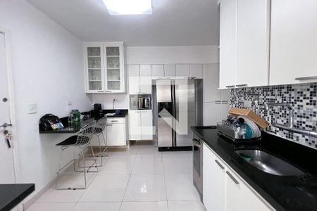 Apartamento à venda com 150m², 2 quartos e 1 vagaCozinha