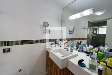 Apartamento à venda com 150m², 2 quartos e 1 vagaBanheiro da Suíte
