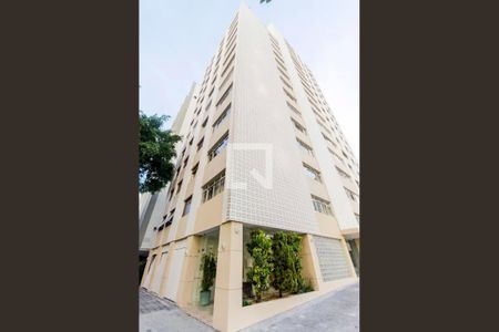 Apartamento à venda com 150m², 2 quartos e 1 vaga Apartamento à venda com 150m², 2 quartos e 1 vagaFachada