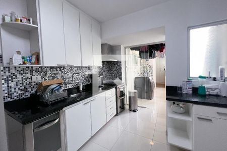 Apartamento à venda com 150m², 2 quartos e 1 vagaCozinha