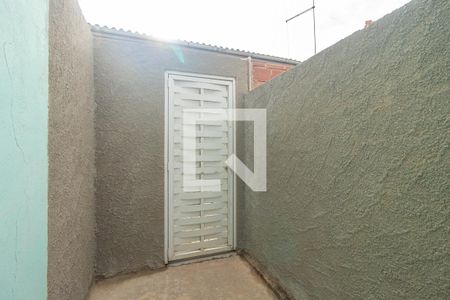 Casa para alugar com 50m², 1 quarto e sem vaga Casa para alugar com 50m², 1 quarto e sem vagaEntrada