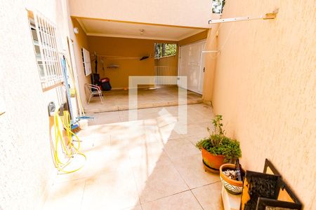 Casa à venda com 100m², 2 quartos e 1 vagaQuintal