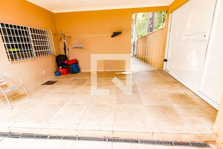Casa à venda com 100m², 2 quartos e 1 vagaQuintal - Garagem