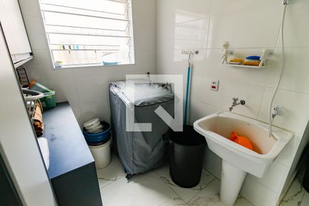 Casa à venda com 100m², 2 quartos e 1 vagaÁrea de Serviço