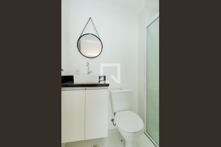 Banheiro de kitnet/studio para alugar com 1 quarto, 27m² em Macedo, Guarulhos