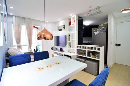 Sala de apartamento para alugar com 2 quartos, 48m² em Parque das Nações, Santo André