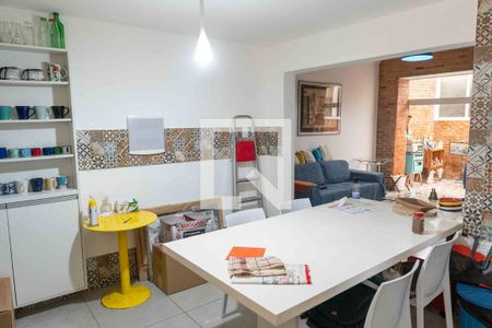 Apartamento à venda com 80m², 2 quartos e sem vagaCozinha