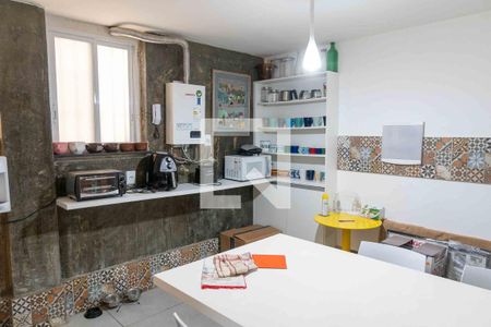 Apartamento à venda com 80m², 2 quartos e sem vagaCozinha