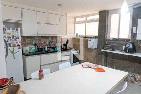 Apartamento à venda com 80m², 2 quartos e sem vagaCozinha