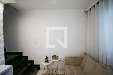 Sala de casa à venda com 2 quartos, 90m² em Parada Xv de Novembro, São Paulo