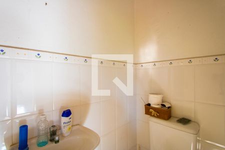 Casa à venda com 218m², 3 quartos e 3 vagasBanheiro de serviço