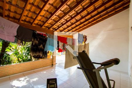 Casa à venda com 218m², 3 quartos e 3 vagasÁrea coberta