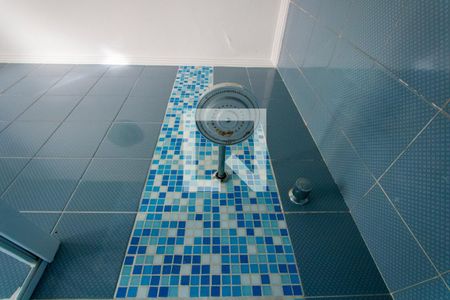 Casa à venda com 218m², 3 quartos e 3 vagasBanheiro do quarto 2