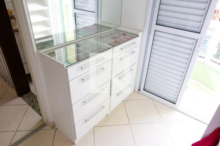 Apartamento à venda com 134m², 2 quartos e 2 vagas Apartamento à venda com 134m², 2 quartos e 2 vagasCloset da Suite