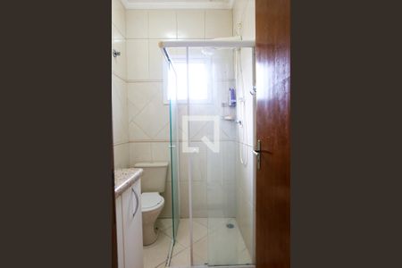 Apartamento à venda com 134m², 2 quartos e 2 vagas Apartamento à venda com 134m², 2 quartos e 2 vagasBanheiro da Suite