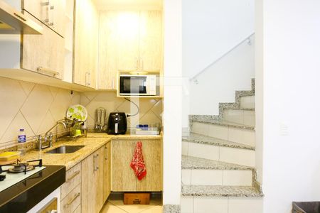 Apartamento à venda com 134m², 2 quartos e 2 vagas Apartamento à venda com 134m², 2 quartos e 2 vagasCozinha