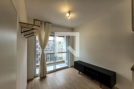 Sala de kitnet/studio para alugar com 1 quarto, 32m² em Liberdade, São Paulo